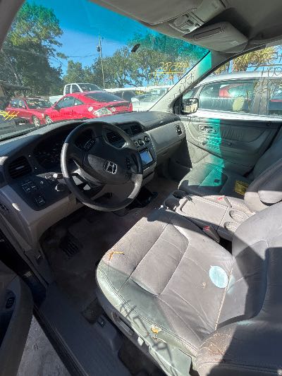 2004 Honda Odyssey Location - Imports - Row 24 - Stock # H54586